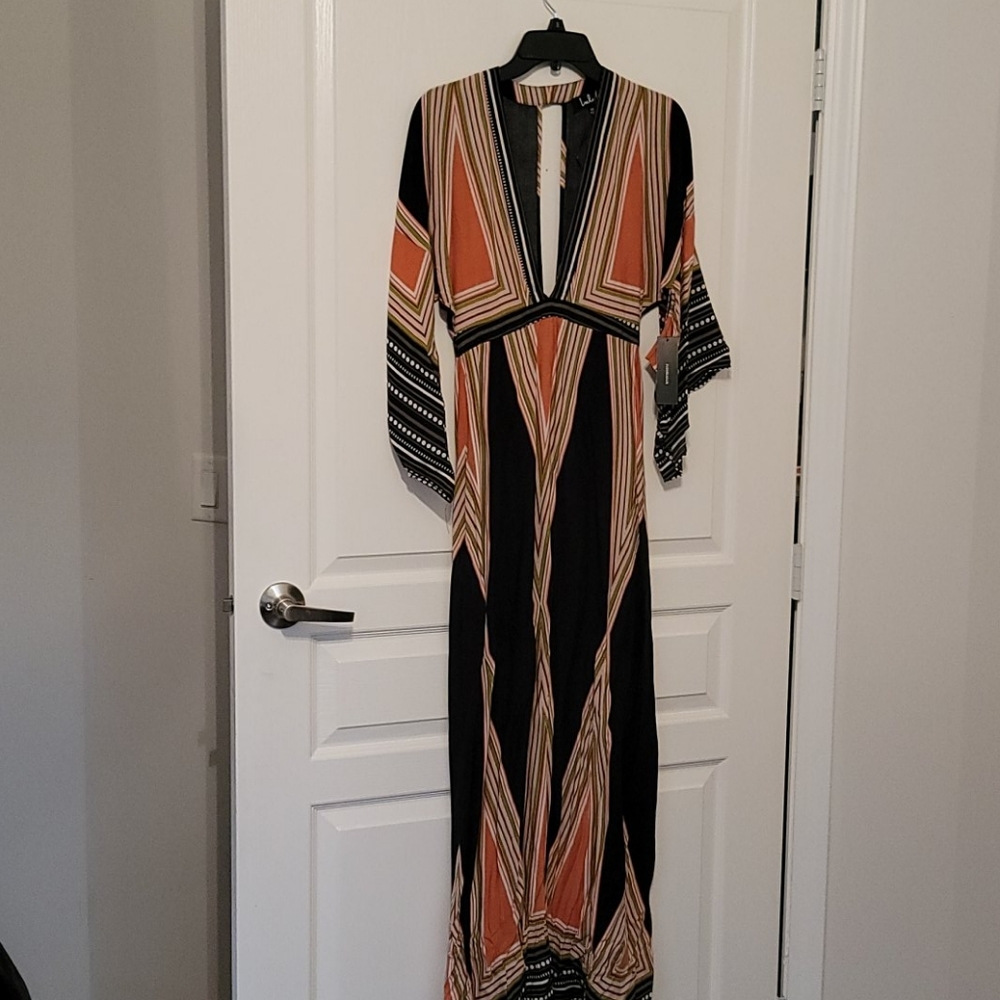 Bohemian maxi dress! Lulu's xs NWT
